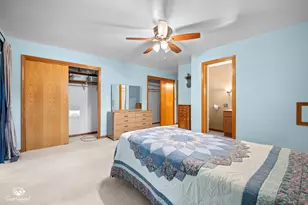 5878 Rose Cir, Saint Anne, IL 60964 - Photo 14