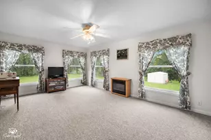 5878 Rose Cir, Saint Anne, IL 60964 - Photo 16