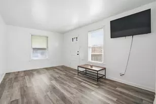 10941 S Ave C, Chicago, IL 60617 - Photo 2