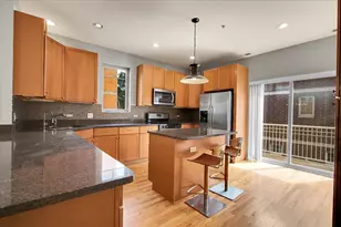 8900 31st St, Brookfield, IL 60513 - Photo 10
