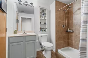 1610 W Fullerton Ave, Chicago, IL 60614 - Photo 10
