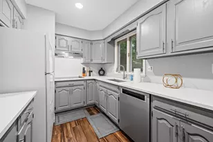 724 S New St, Champaign, IL 61820 - Photo 6