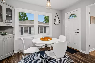 724 S New Street, Champaign, IL 61820 - Photo 8