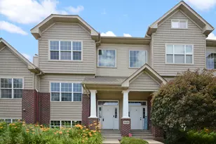 2429 River Oaks Ln, Rockford, IL 61102 - Photo 1
