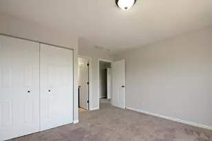 2429 River Oaks Ln, Rockford, IL 61102 - Photo 12