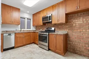 334 W Barry Ave, Chicago, IL 60657 - Photo 12