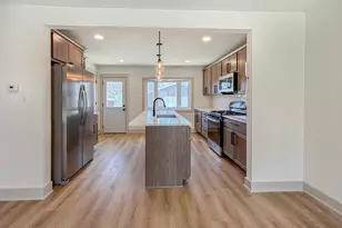 127 N Cedar Ln, Glenwood, IL 60425 - Photo 8