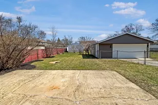 127 N Cedar Ln, Glenwood, IL 60425 - Photo 24