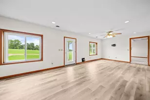 165 S Blackhawk Rd, Oregon, IL 61061 - Photo 8