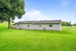 165 S Blackhawk Rd, Oregon, IL 61061 - Photo 24