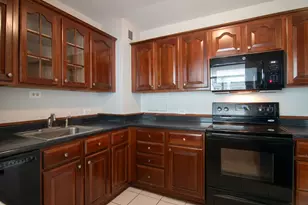 3600 N Lake Shore Dr, Chicago, IL 60613 - Photo 10