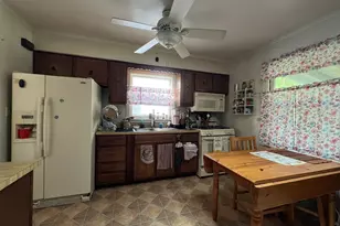 21 S Seymour Ave, Mundelein, IL 60060 - Photo 10