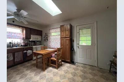 21 S Seymour Avenue, Mundelein, IL 60060 - Photo 8