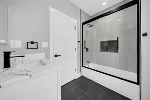 4830 W Crystal St, Chicago, IL 60651 - Photo 26