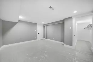 4830 W Crystal St, Chicago, IL 60651 - Photo 30
