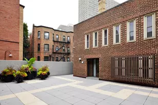 5117 S Cornell Ave, Chicago, IL 60615 - Photo 2