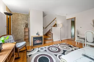 4836 Kirk St, Skokie, IL 60077 - Photo 4