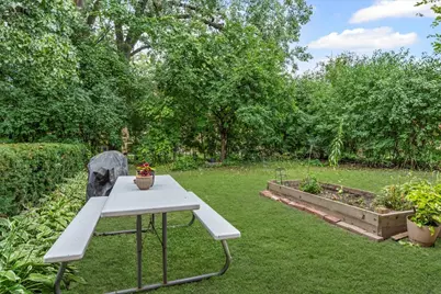 4836 Kirk Street #B, Skokie, IL 60077 - Photo 18