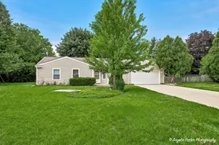 3287 Medford Ct, Island Lake, IL 60042 - Photo 1