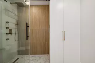 4170 N Marine Dr, Chicago, IL 60613 - Photo 24