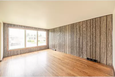 12927 S Saginaw Avenue, Chicago, IL 60633 - Photo 4