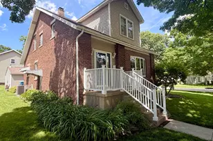 1203 6th St, Peru, IL 61354 - Photo 28