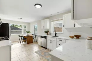 604 Lavergne Ave, Wilmette, IL 60091 - Photo 8