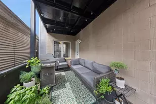 2555 N Southport Ave, Chicago, IL 60614 - Photo 20