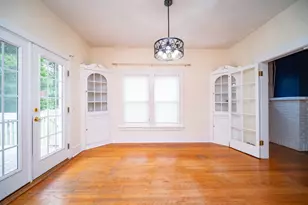 420 S Park Blvd, Freeport, IL 61032 - Photo 8