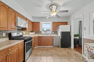 517 Stout St, Saint John, IL 61873 - Photo 12