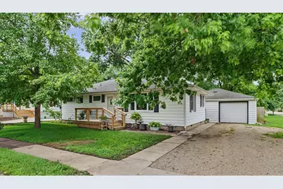 517 Stout Street, Saint John, IL 61873 - Photo 4
