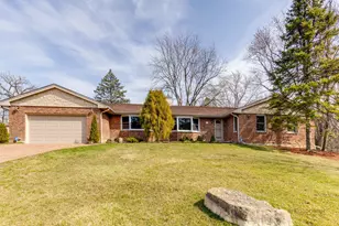 1447 Carol Ln, Deerfield, IL 60015 - Photo 2