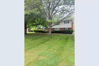 120 Caroline Court, Geneva, IL 60134 - Photo 2