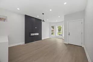 6423 S Evans Ave, Chicago, IL 60637 - Photo 2