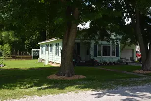 429 Meadow St, Niota, IL 62358 - Photo 4