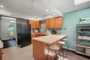 304 Cherokee Dr, Georgetown, IL 61846 - Photo 16