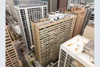 850 N Dewitt Place #13E, Chicago, IL 60611 - Photo 32
