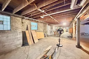 4120 W Barry Ave, Chicago, IL 60641 - Photo 24