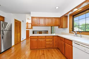24662 W Red Oak Ln, Shorewood, IL 60404 - Photo 30