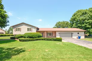 24662 W Red Oak Ln, Shorewood, IL 60404 - Photo 10