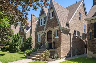 1805 Wesley Ave, Berwyn, IL 60402 - Photo 1