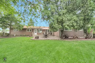 2608 Essington Rd, Joliet, IL 60435 - Photo 4