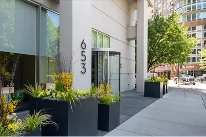 653 N Kingsbury Street #1103, Chicago, IL 60654 - Photo 4
