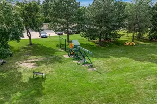 920 Beau Dr, Des Plaines, IL 60016 - Photo 26