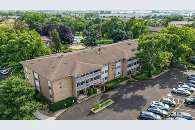 920 Beau Drive #112, Des Plaines, IL 60016 - Photo 1