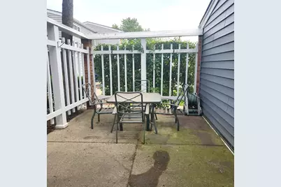 402 Honey Locust Drive, Wheeling, IL 60090 - Photo 10