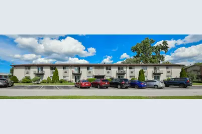 8999 Kennedy Drive #2B, Des Plaines, IL 60016 - Photo 1
