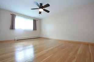 8999 Kennedy Dr, Des Plaines, IL 60016 - Photo 12
