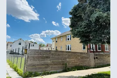 4925 W Warwick Avenue, Chicago, IL 60641 - Photo 1