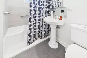 3345 W Carroll Ave, Chicago, IL 60624 - Photo 12